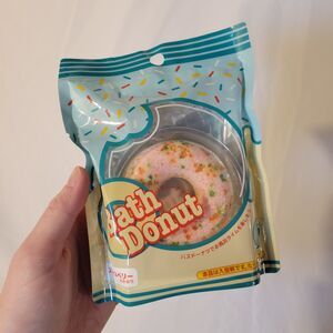 Donut Shaped Bath Fizzer Bomb - Strawberry Japan NIP